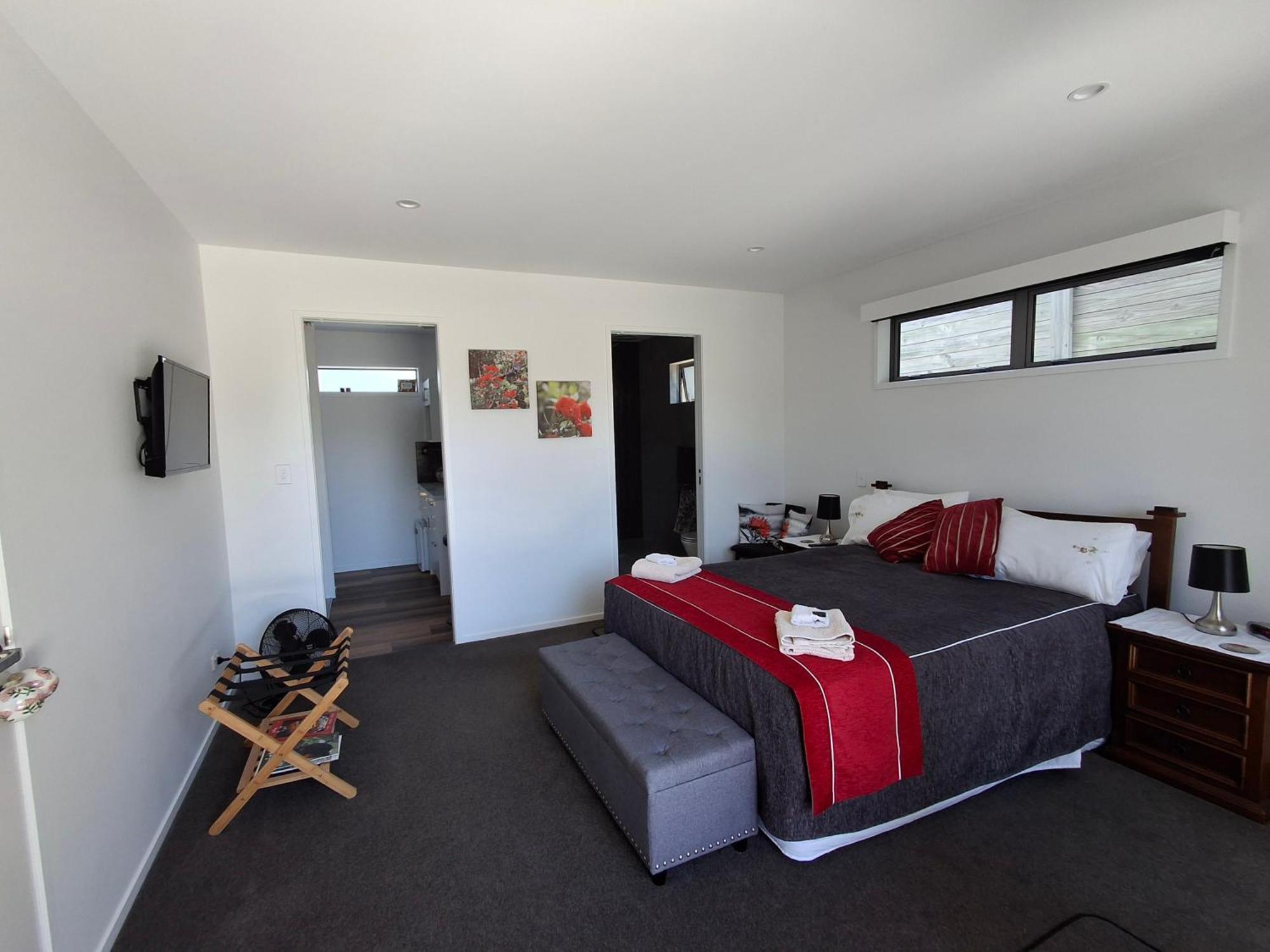 Papamoa Beach, Pohutukawa Deluxe Studio, On Hugoway Экстерьер фото
